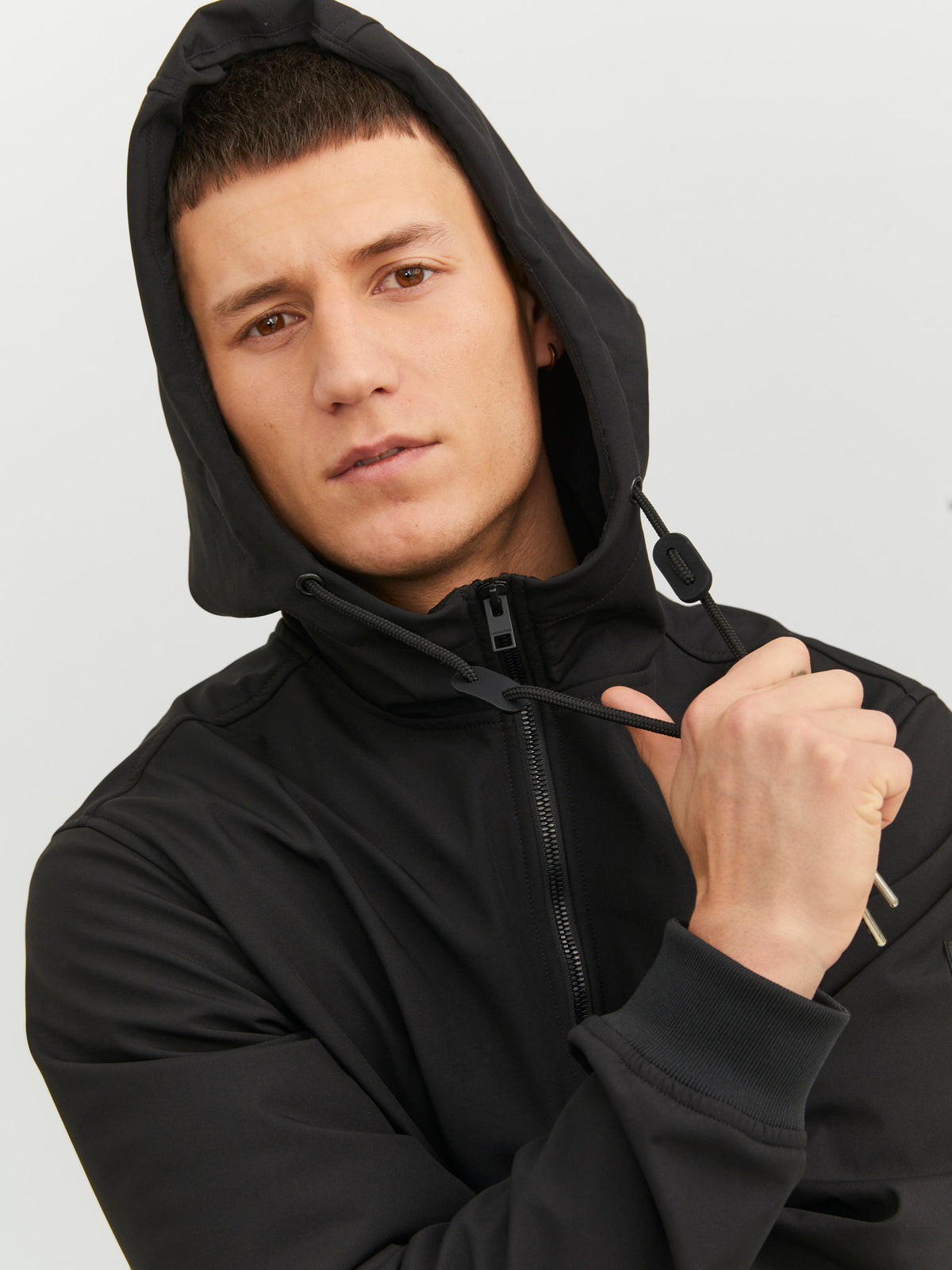 veron-media-874053