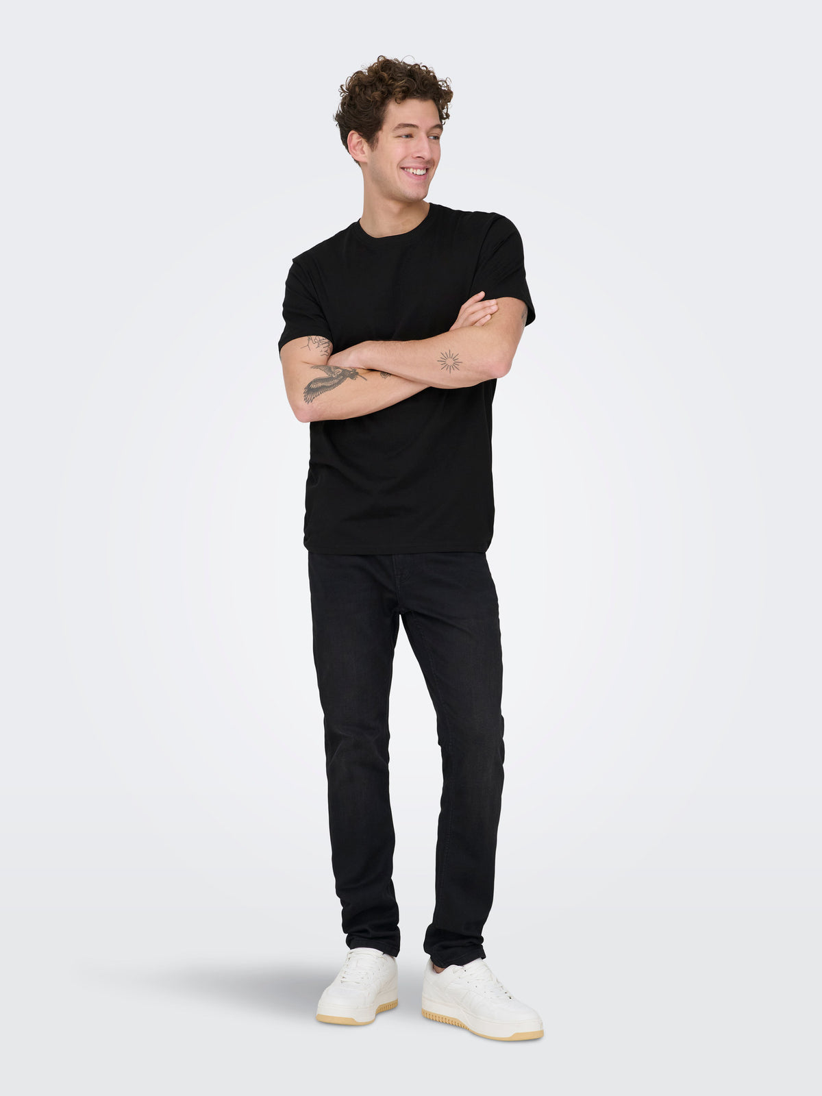 veron-media-3005702