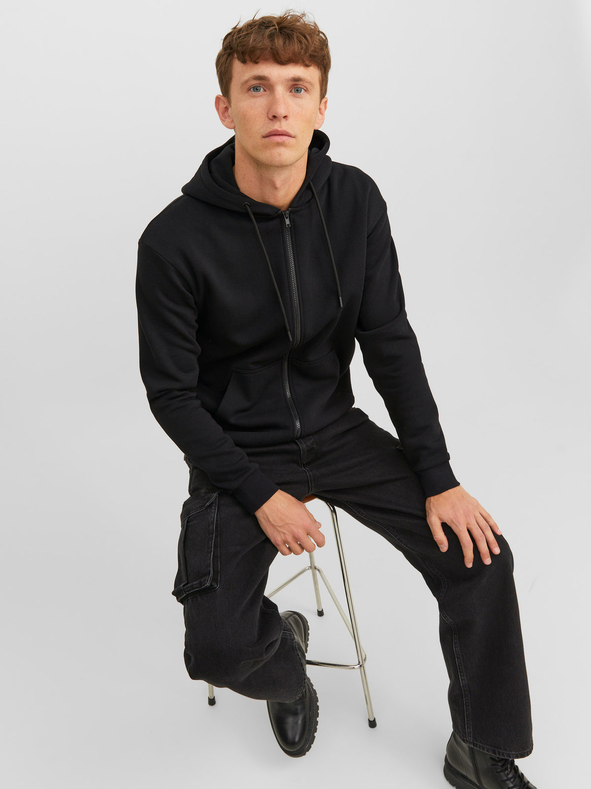 veron-media-873064