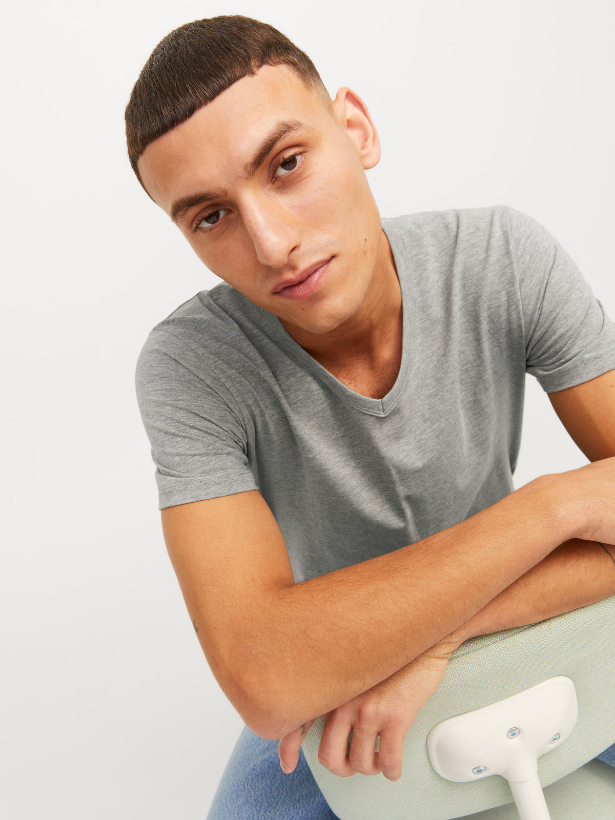 veron-media-675225