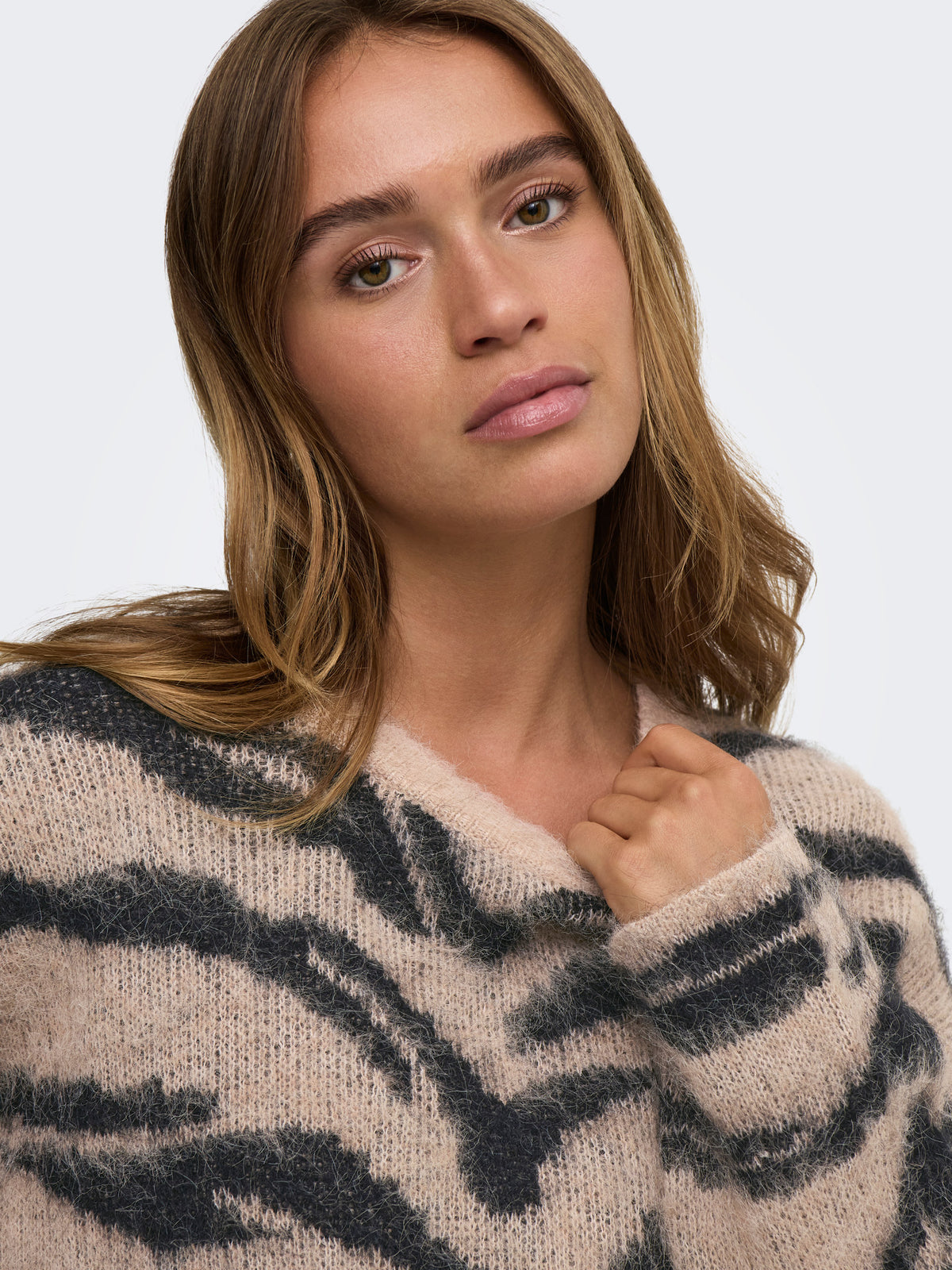 veron-media-896662