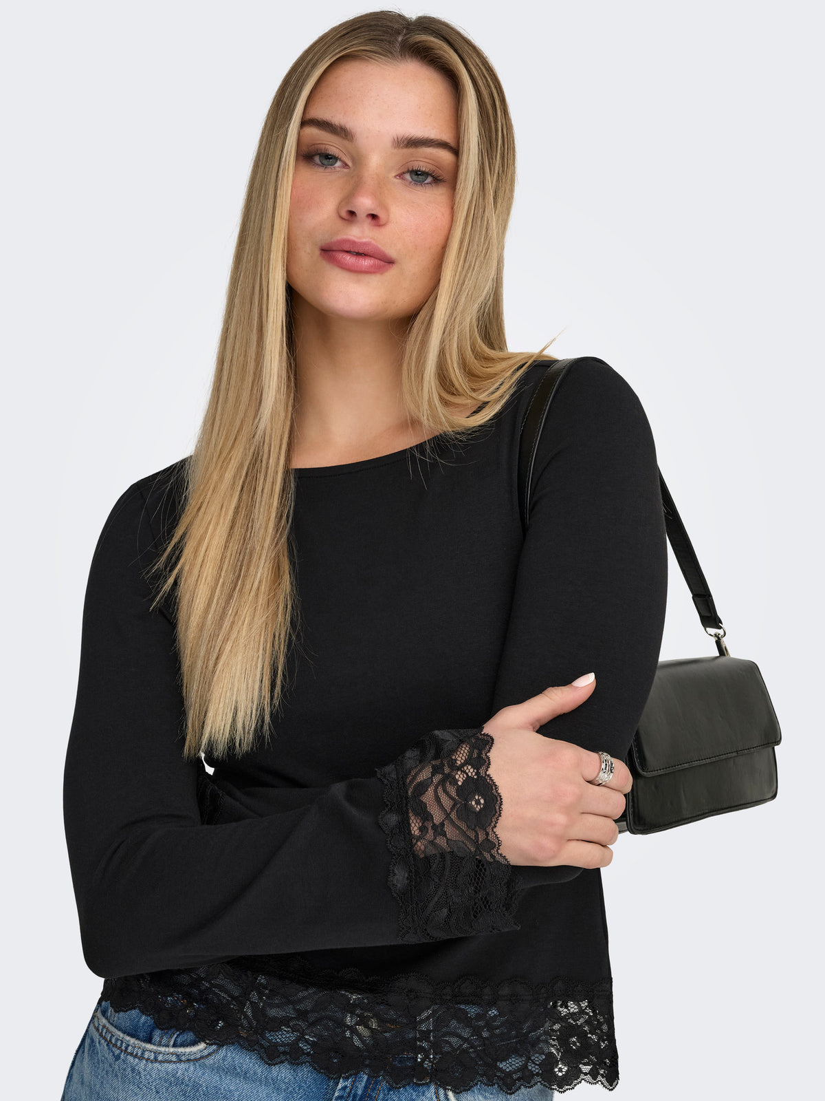 veron-media-2735252