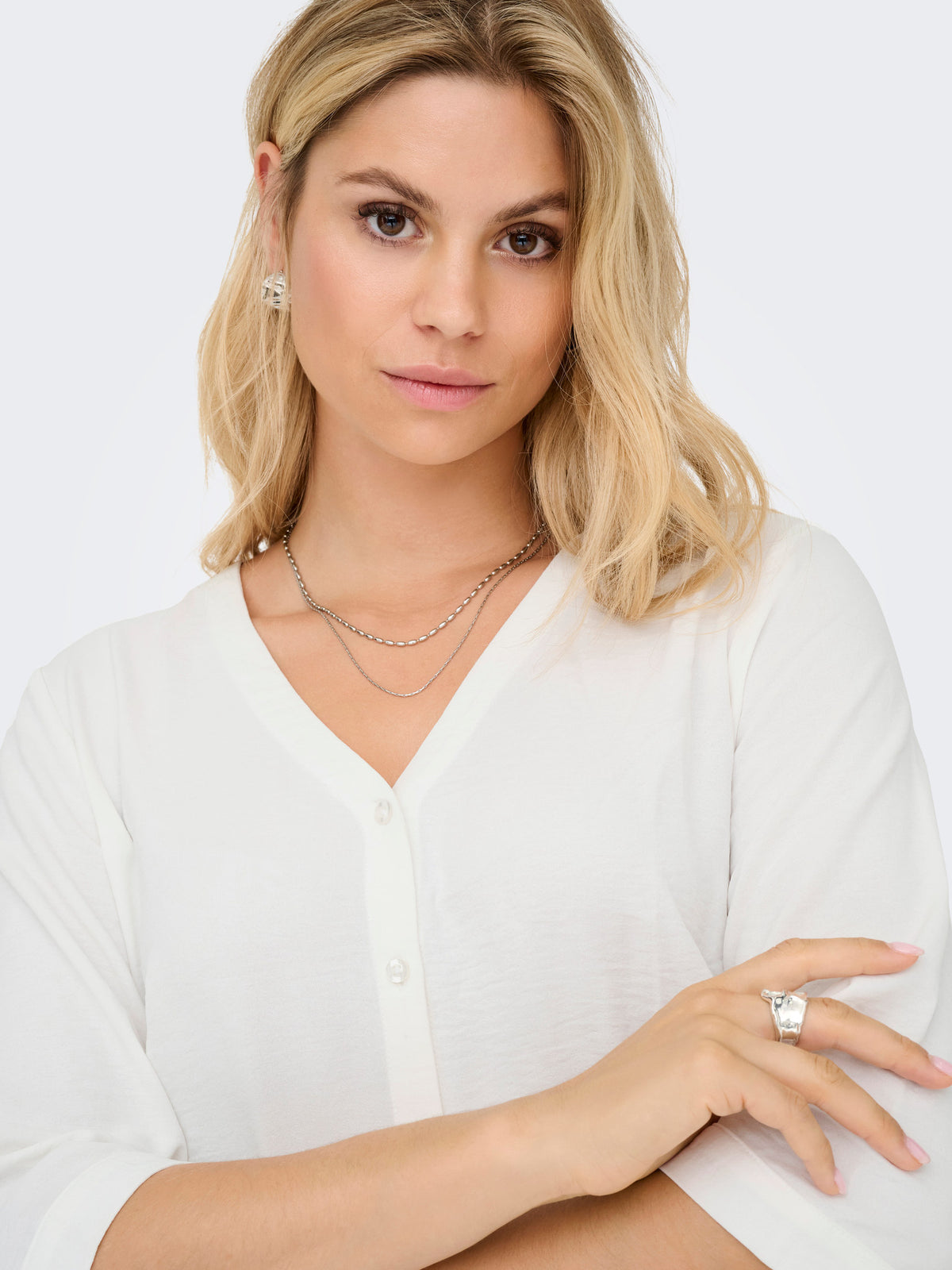 veron-media-966097